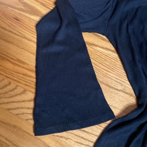 Rag & Bone black ribbed hoodie cropped bell sleeves stretch Sz M - Picture 6 of 9